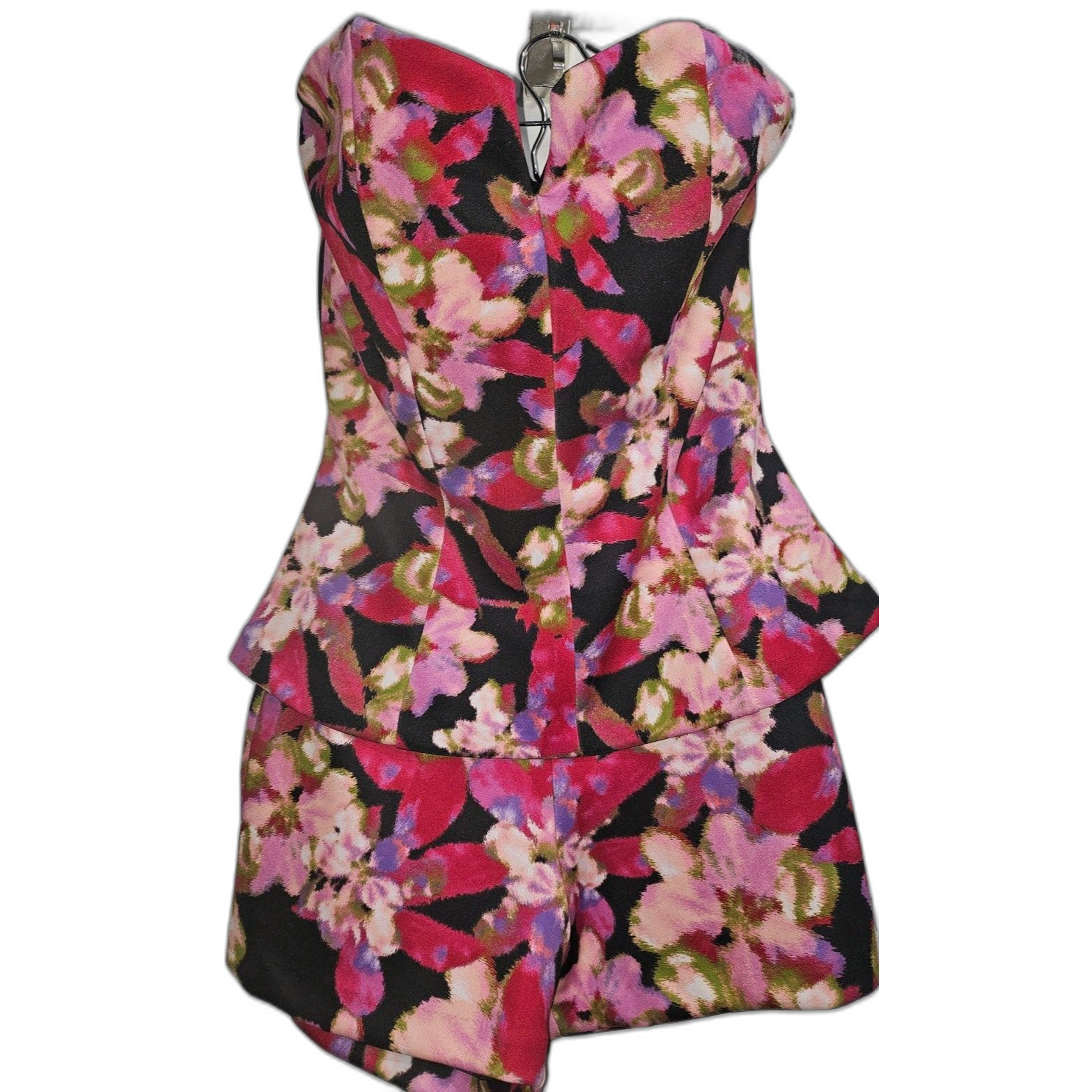 Jessica Simpson Women's Romper Shorts Sleveless Floral Size M. Classy Chic Cute